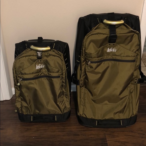 rei rolling duffel